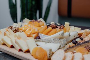 how to make charcuterie board